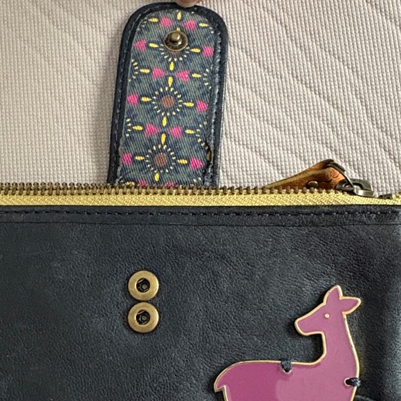 Vintage Fossil Black and Gold Leather Women's Wallet with Deer Accent - Picture 3 of 13